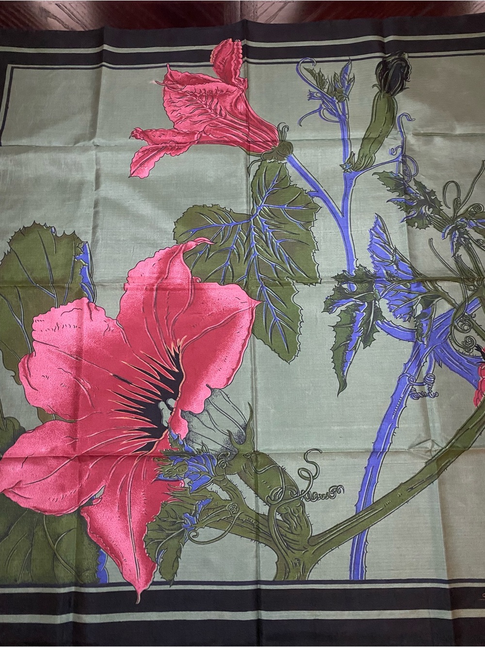 Hand Woven 100% Thai Silk Scarf from the Suzanne Collection floral pattern - Picture 7 of 16